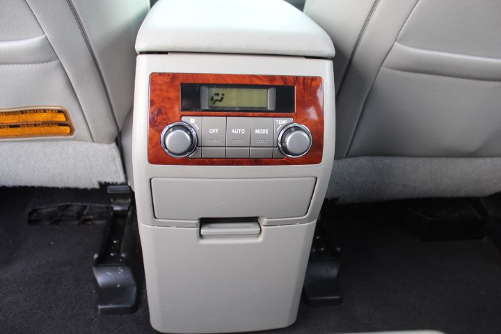 Used Car 2012 Toyota Highlander  Limited For Sale Under $10,000 In Georgetown, Texas