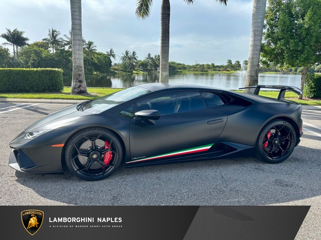 2018 Lamborghini Huracan LP 640-4 Performante Coupe AWD