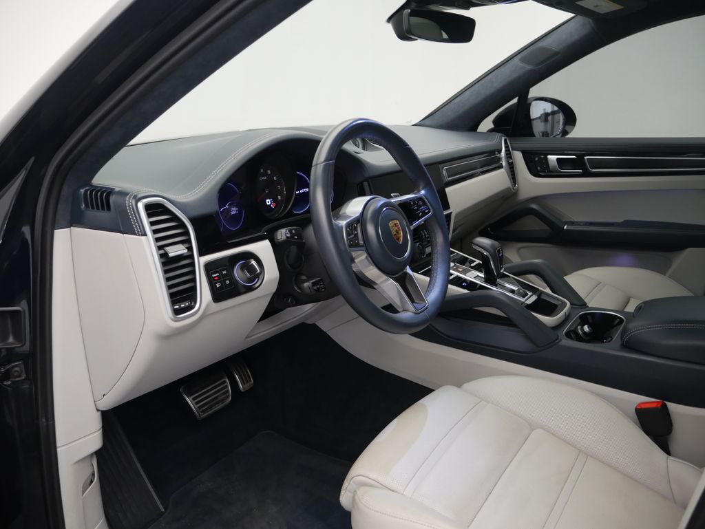 Thumbnail: 2023 Porsche  - 4