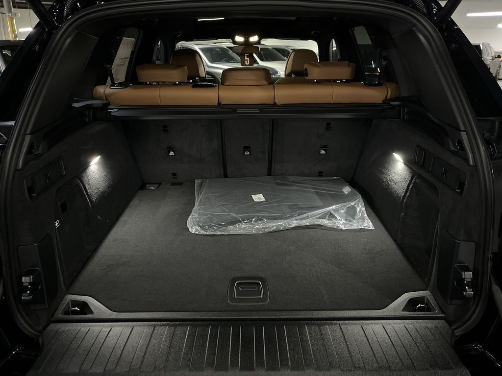 Thumbnail: 2026 BMW X5 - 24