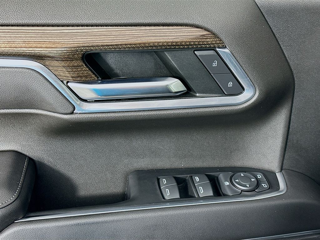 Thumbnail: 2022 Chevrolet Silverado 1500 - 18