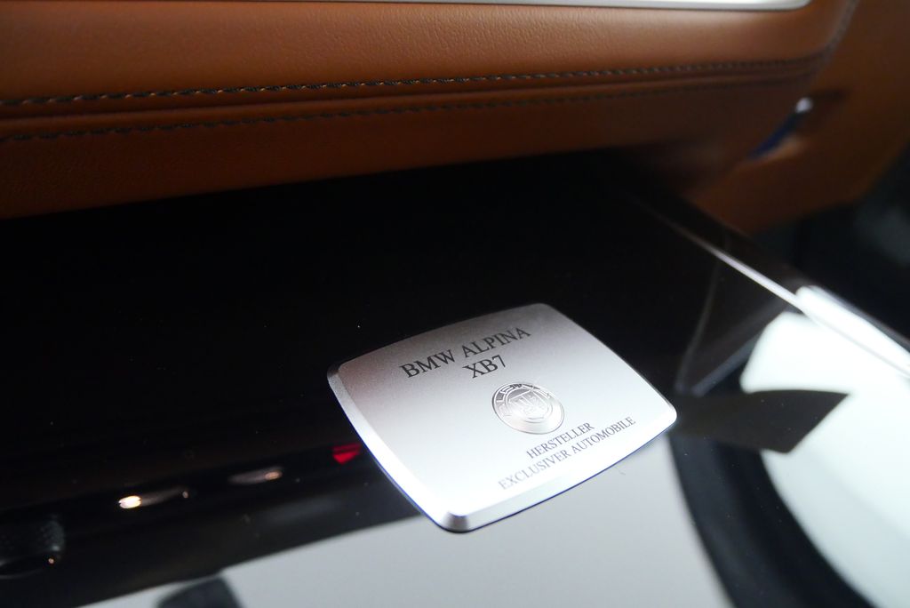 2026 BMW X7 Alpina XB7 30