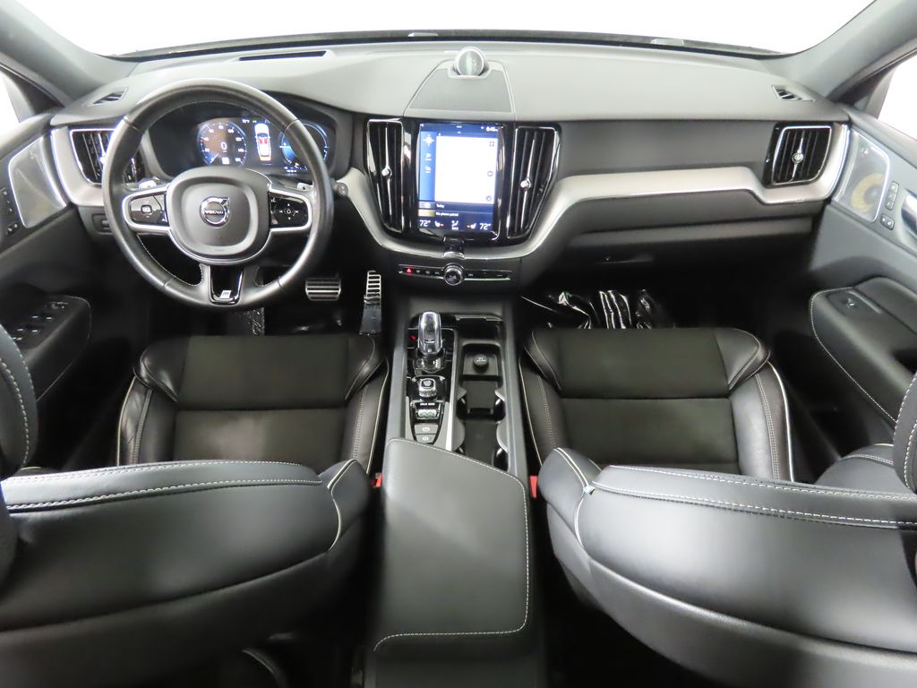 Thumbnail: 2019 Volvo XC60 - 11