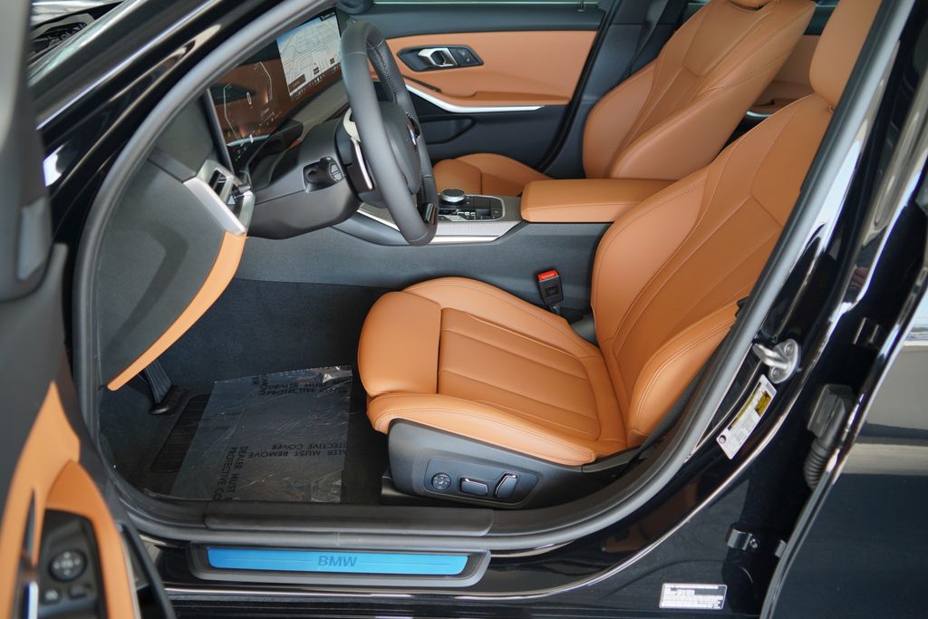 Thumbnail: 2026 BMW 3 Series - 10