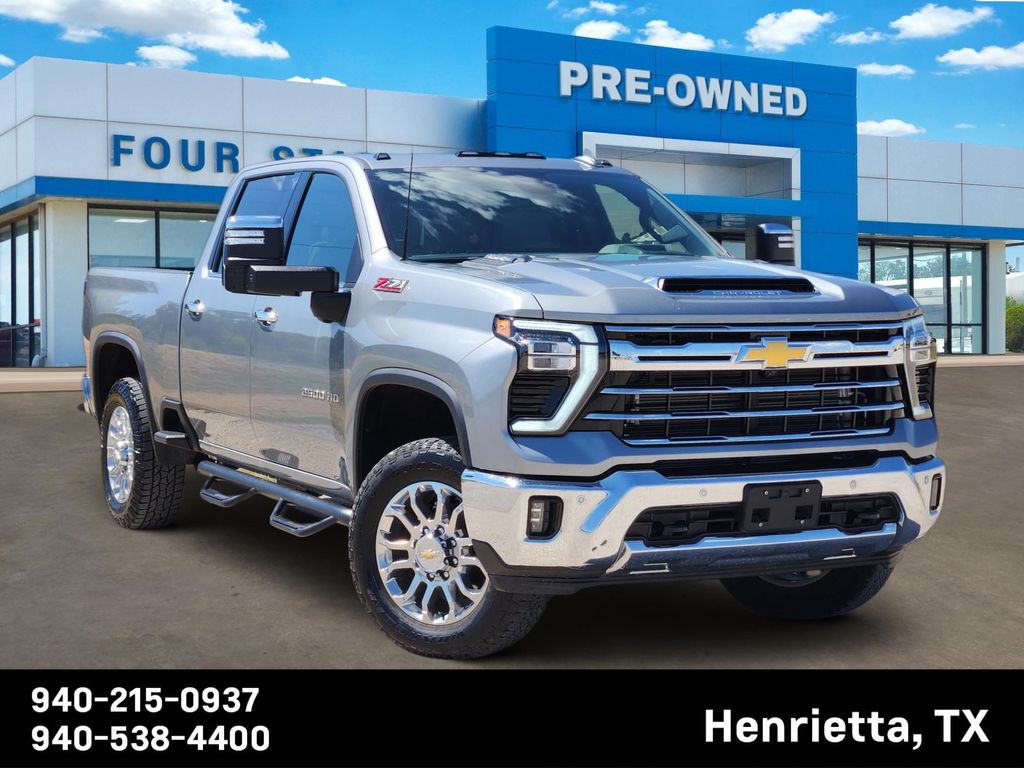 Sterling Gray Metallic 2025 Chevrolet Silverado 2500HD Pickup Truck Four-Wheel Drive Automatic