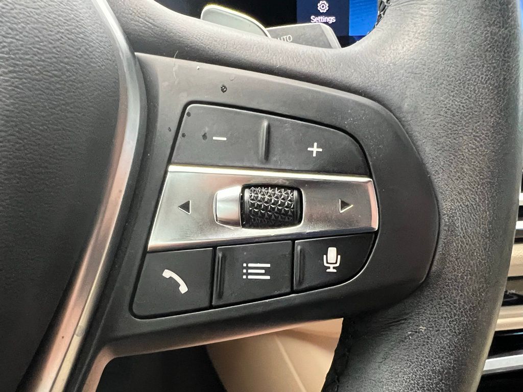 2023 BMW 3 Series 330i 19