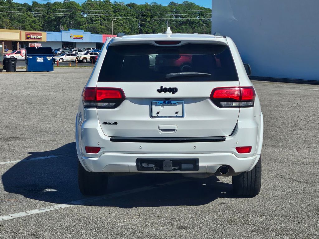 2018 Jeep Grand Cherokee Altitude White at Walterboro Ford