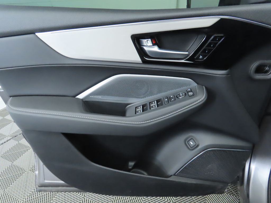 Thumbnail: 2025 Acura MDX - 24