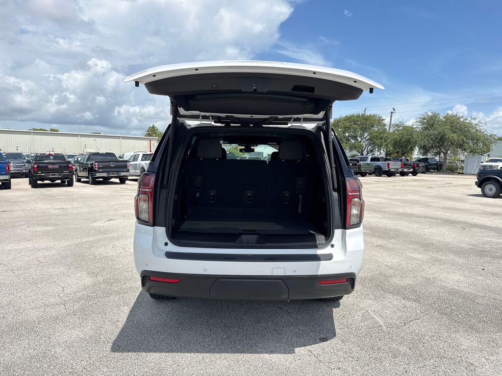 Used 2021 White Chevrolet LT image 23