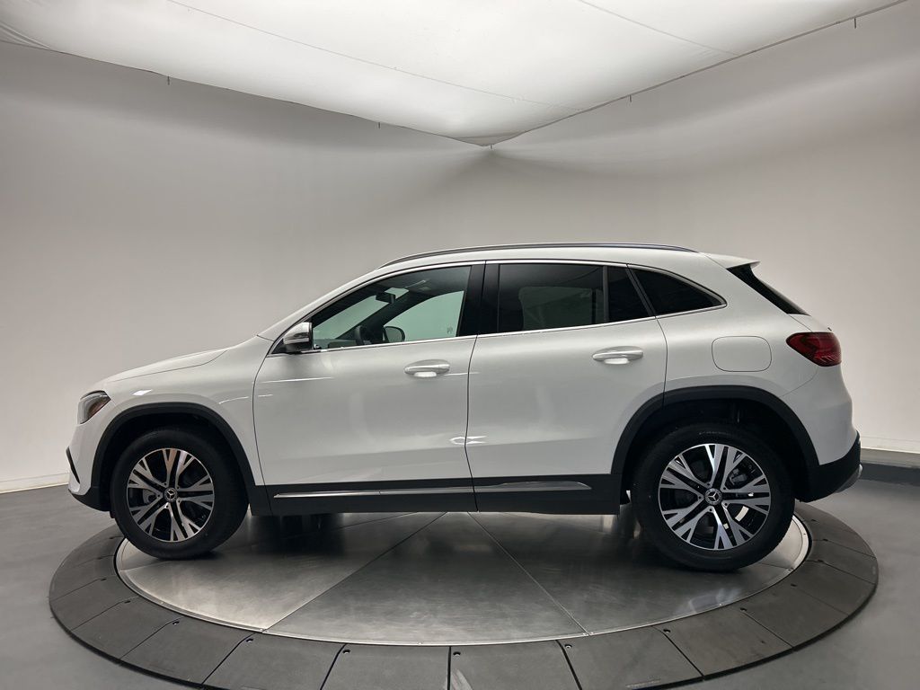 Thumbnail: 2025 Mercedes-Benz GLA - 4