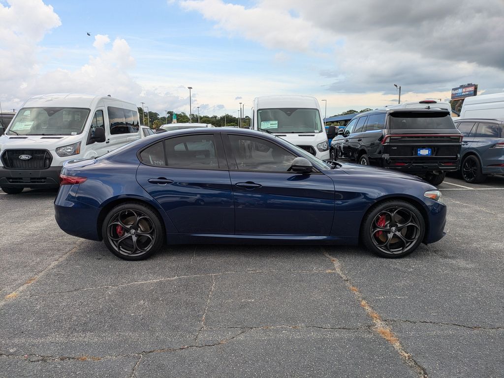 2019 Alfa Romeo Giulia AWD