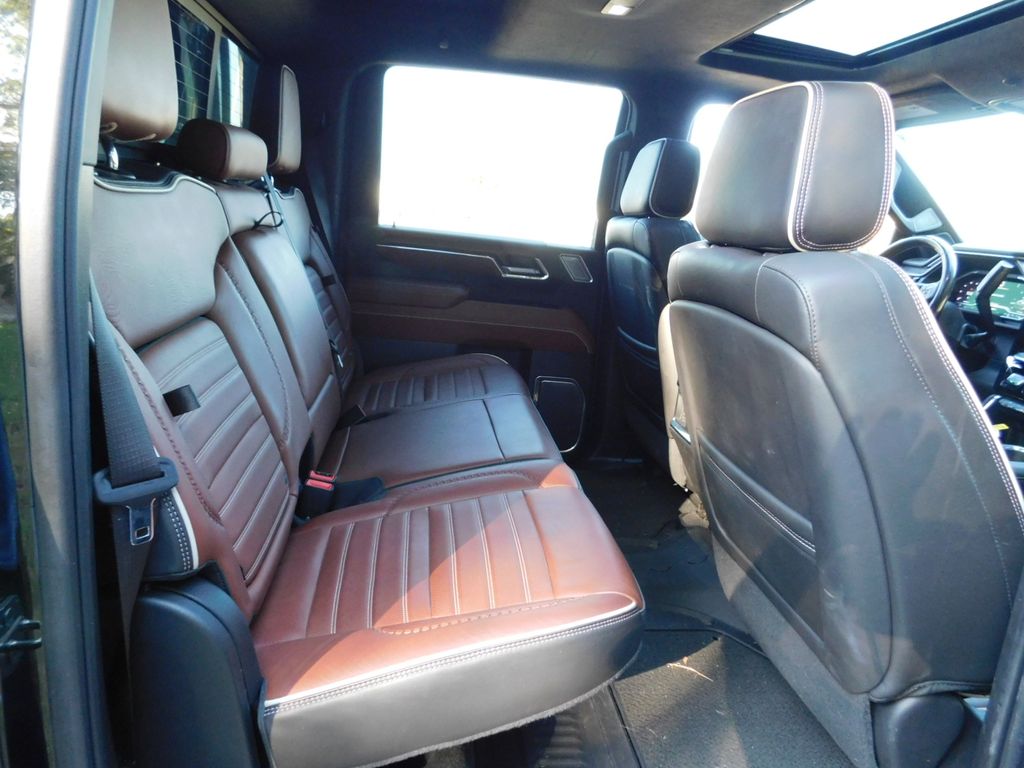 Thumbnail: 2024 GMC Sierra 2500 - 5
