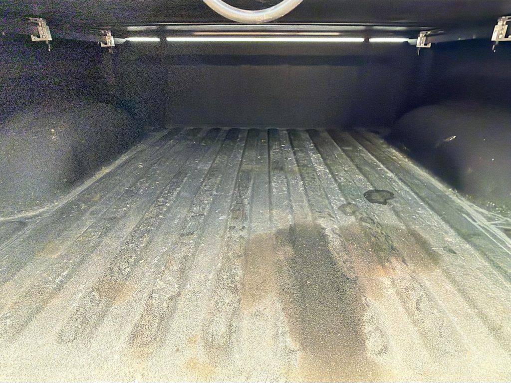 Used 2019 White Ram Express image 23