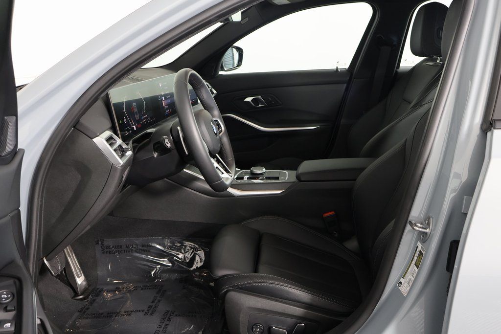 Thumbnail: 2025 BMW 3 Series - 10