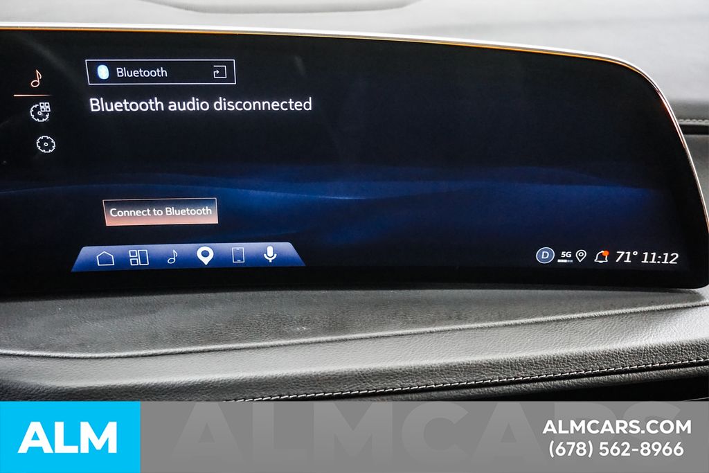 Used 2025 Silver Cadillac Premium Luxury image 38