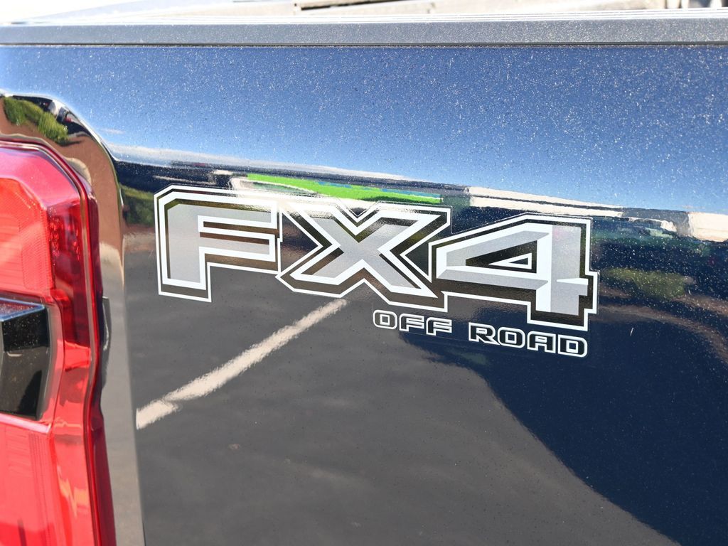 2025 Ford F-350 Super Duty LARIAT
