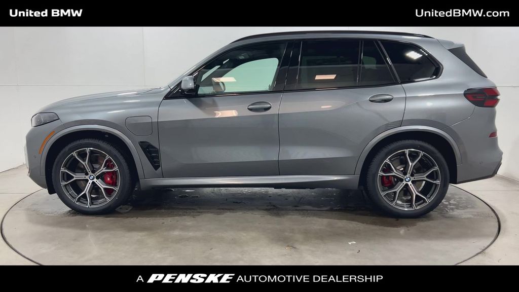 Thumbnail: 2026 BMW X5 - 5