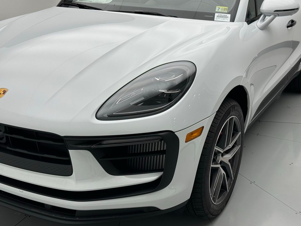 2024 Porsche Macan S 30