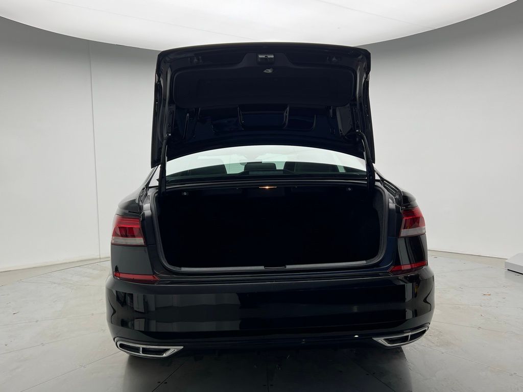 Thumbnail: 2021 Volkswagen Passat - 5
