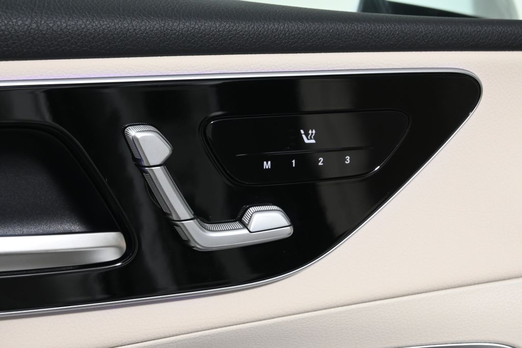 Thumbnail: 2026 Mercedes-Benz GLC - 24