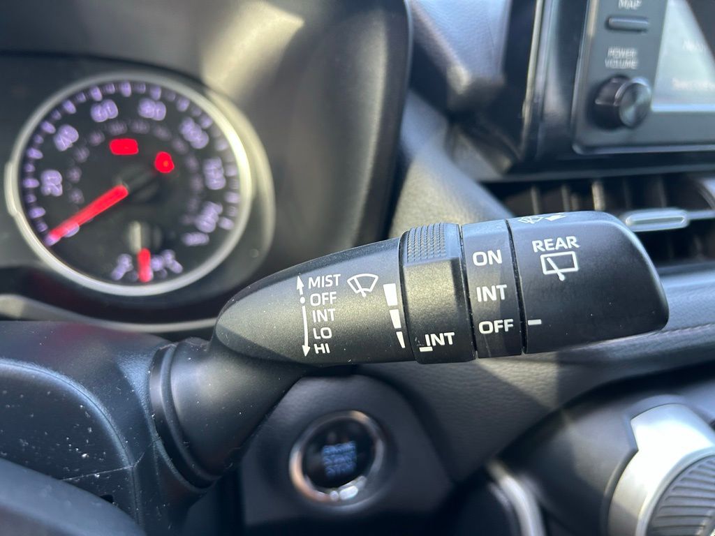 Thumbnail: 2019 Toyota RAV4 - 27