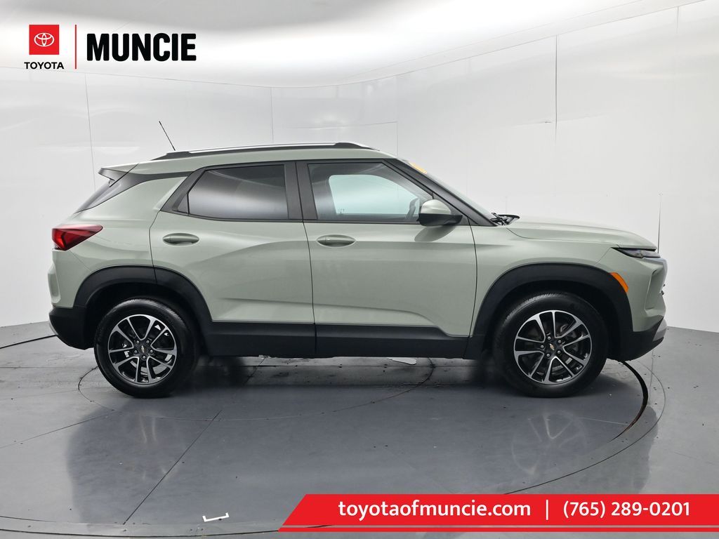 Cacti Green 2025 Chevrolet Trailblazer SUV / Crossover Front-Wheel Drive Continuously Variable Transmission