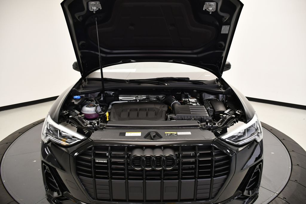 Thumbnail: 2025 Audi Q3 - 13