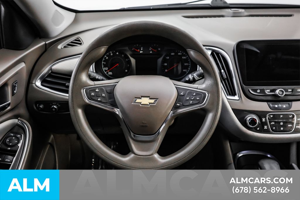 Used 2021 Silver Chevrolet LT image 27
