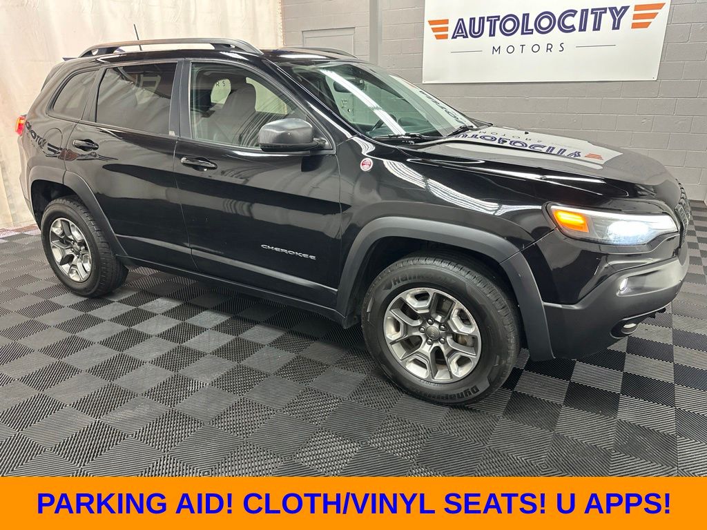 Diamond Black Crystal Pearlcoat 2019 Jeep Cherokee SUV / Crossover Four-Wheel Drive 9-Speed Automatic