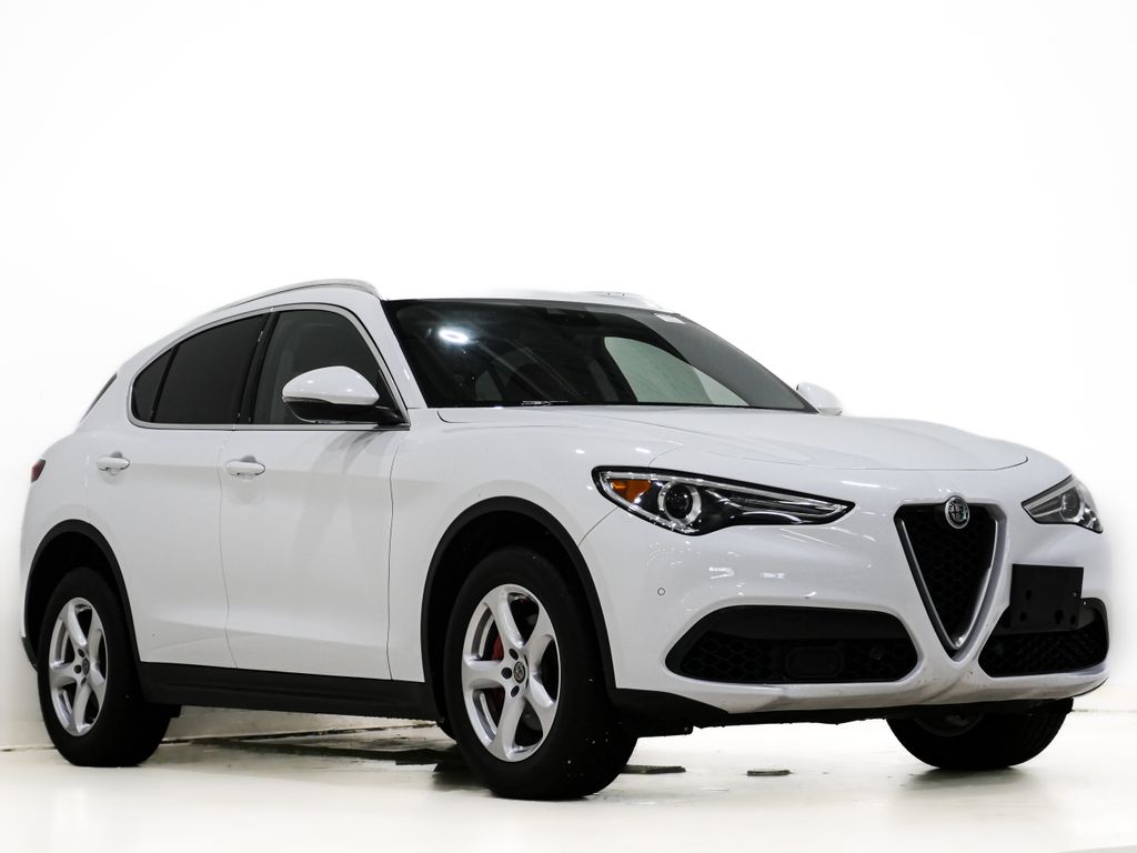 Alfa White 2020 Alfa Romeo Stelvio AWD SUV / Crossover All-Wheel Drive 8-Speed Automatic