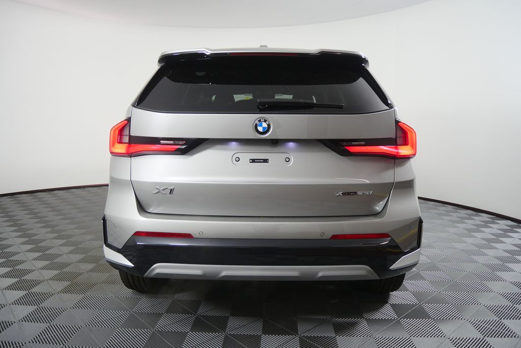 Thumbnail: 2026 BMW X1 - 4