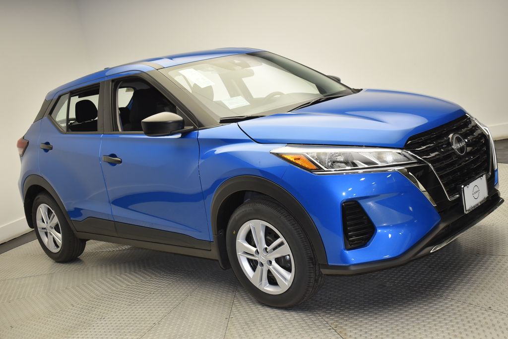 Thumbnail: 2025 Nissan Kicks - 3