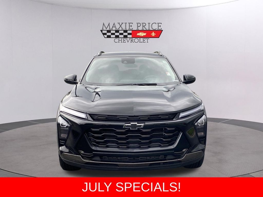 Used 2025 Chevrolet Trax SUV