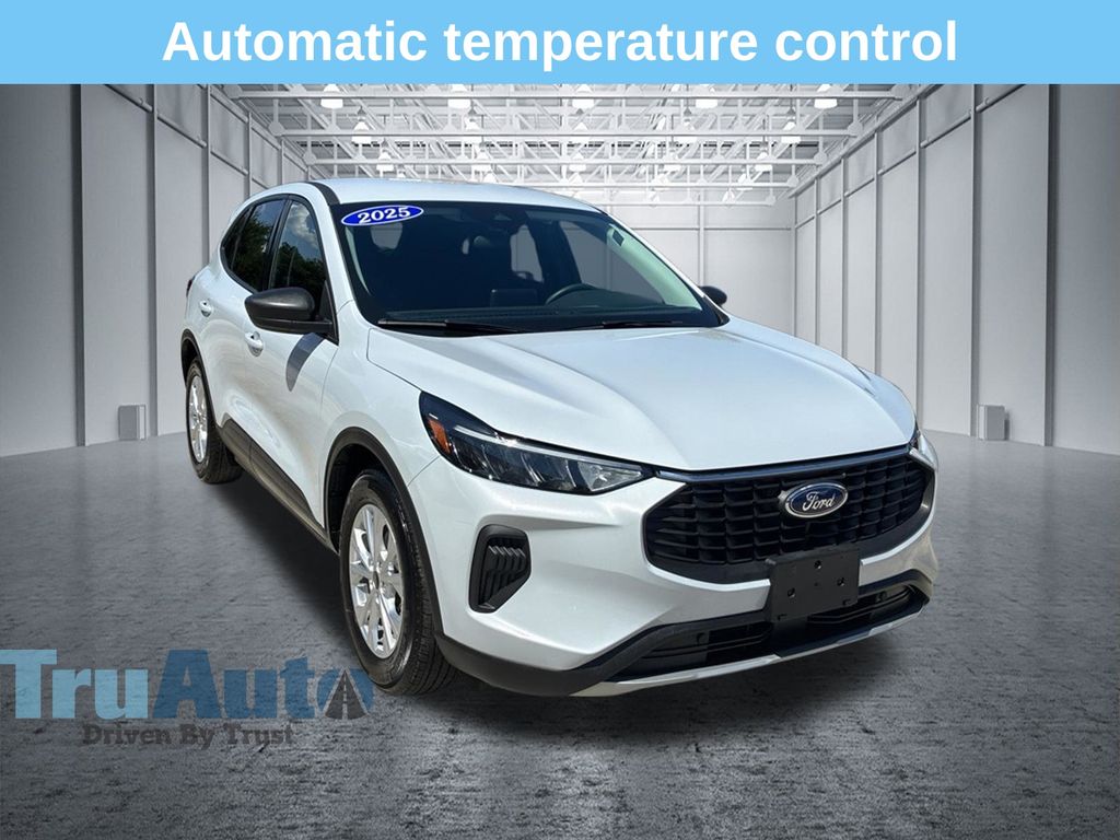 Silver Metallic 2025 Ford Escape SUV / Crossover Front-Wheel Drive 8-Speed Automatic
