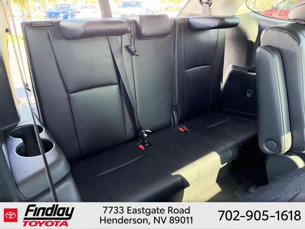Used 2024 Toyota Highlander SUV