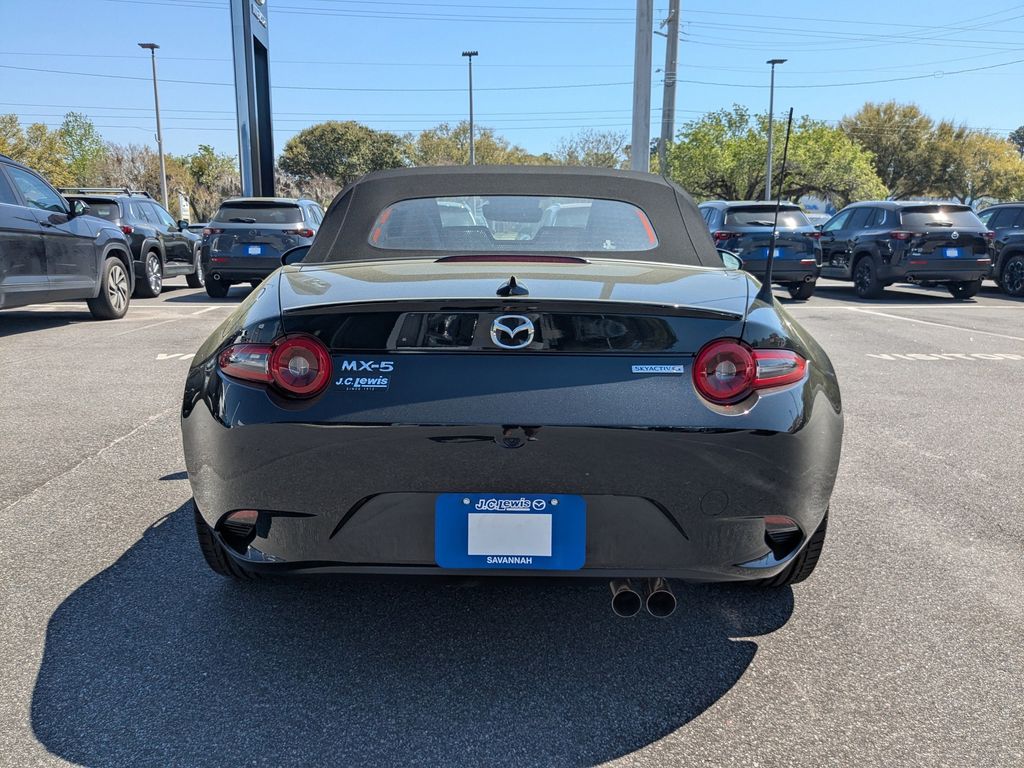 2026 Mazda MX-5 Miata Grand Touring