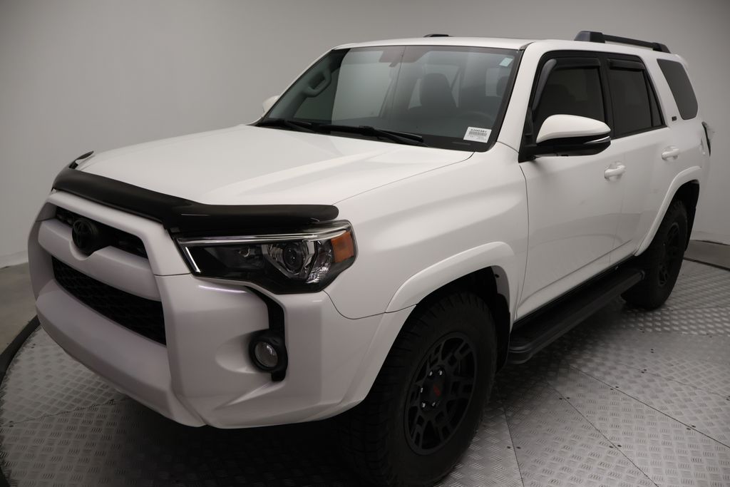 Thumbnail: 2019 Toyota 4Runner - 2
