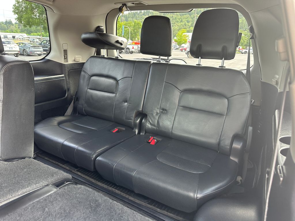 2016 Toyota Land Cruiser Base