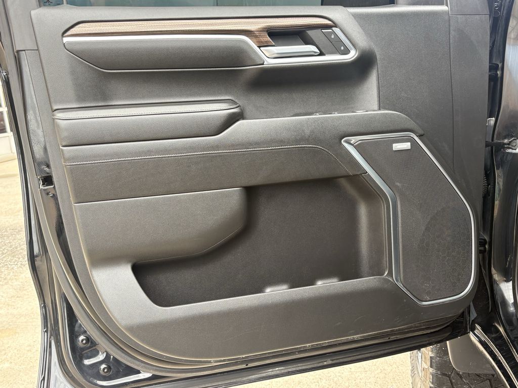 2022 Chevrolet Silverado 1500 LT Trail Boss - 8