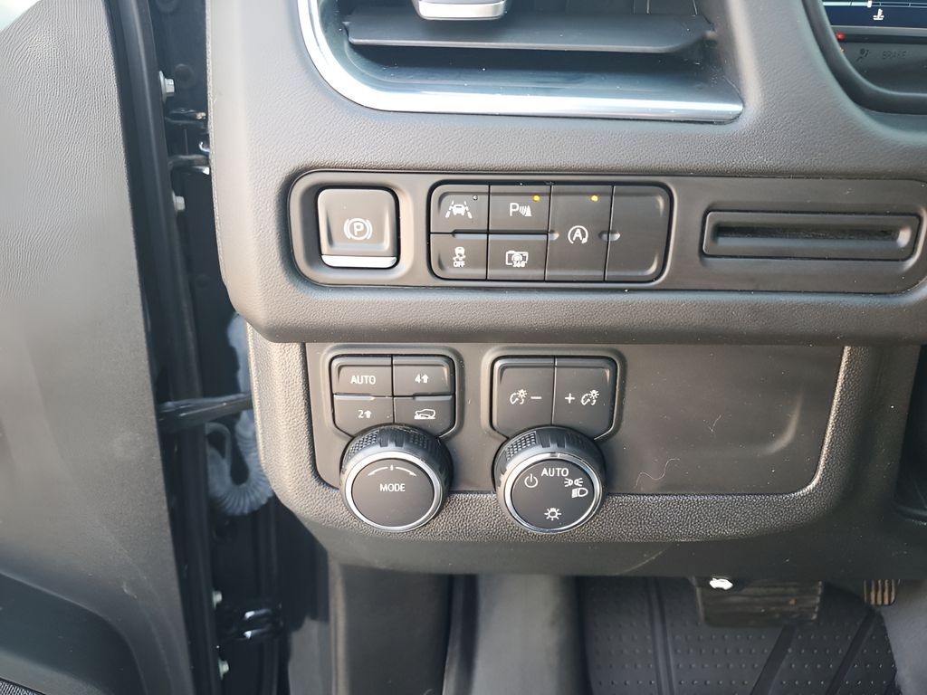 Used Car 2023 Chevrolet Suburban  Rst For Sale Under $60,000 In Austin, Texas