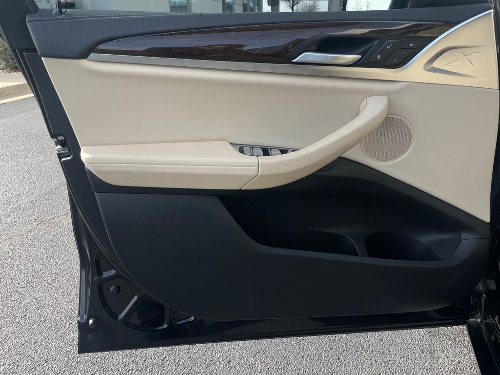 Thumbnail: 2022 BMW X3 - 25