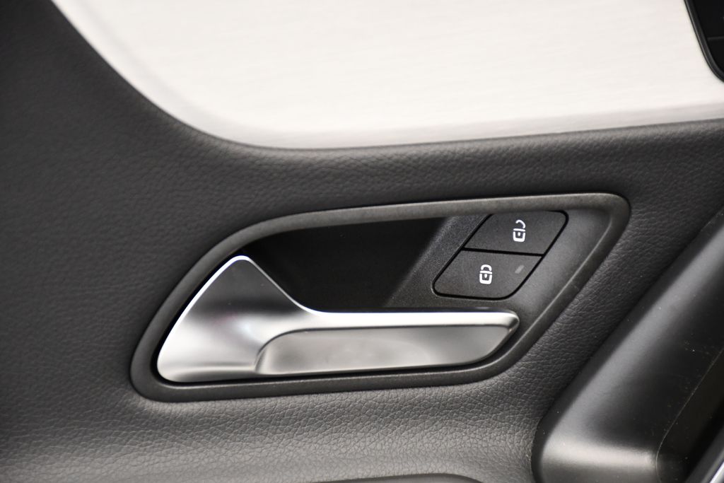 2025 Mercedes-Benz CLA 250 32