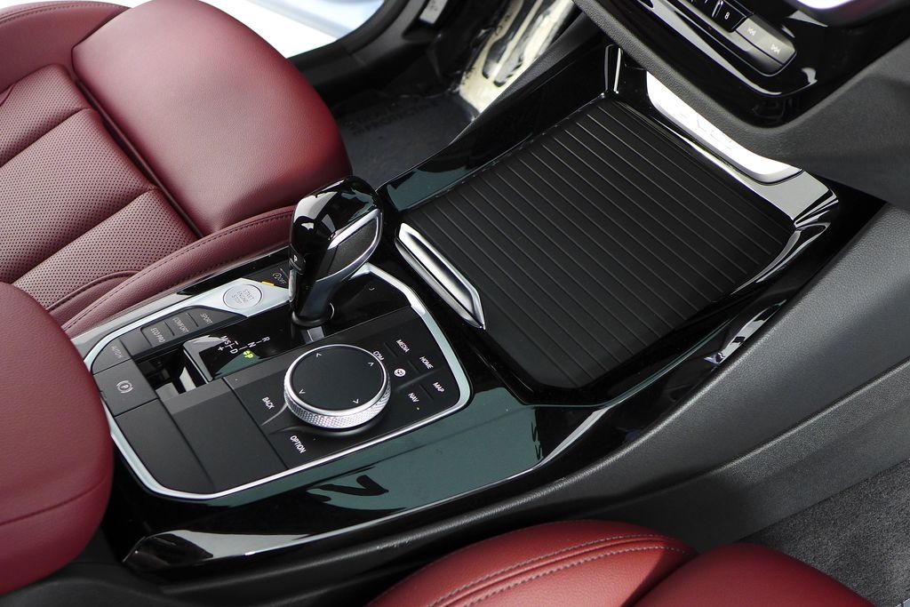 Thumbnail: 2022 BMW X3 - 15