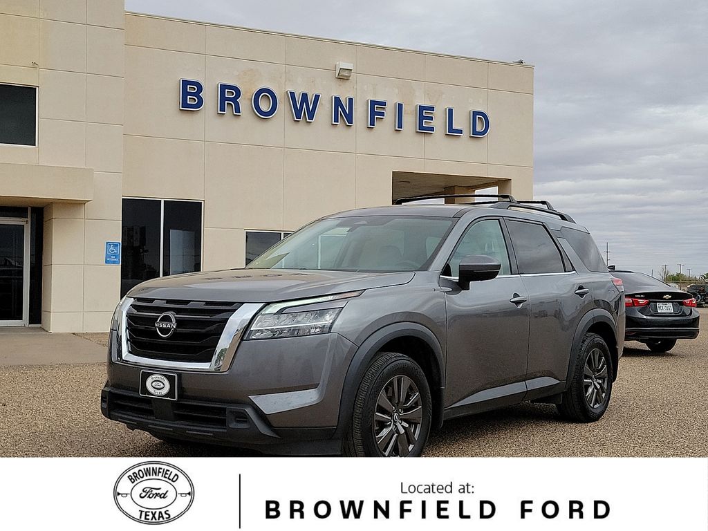 2022 Nissan Pathfinder SV FWD