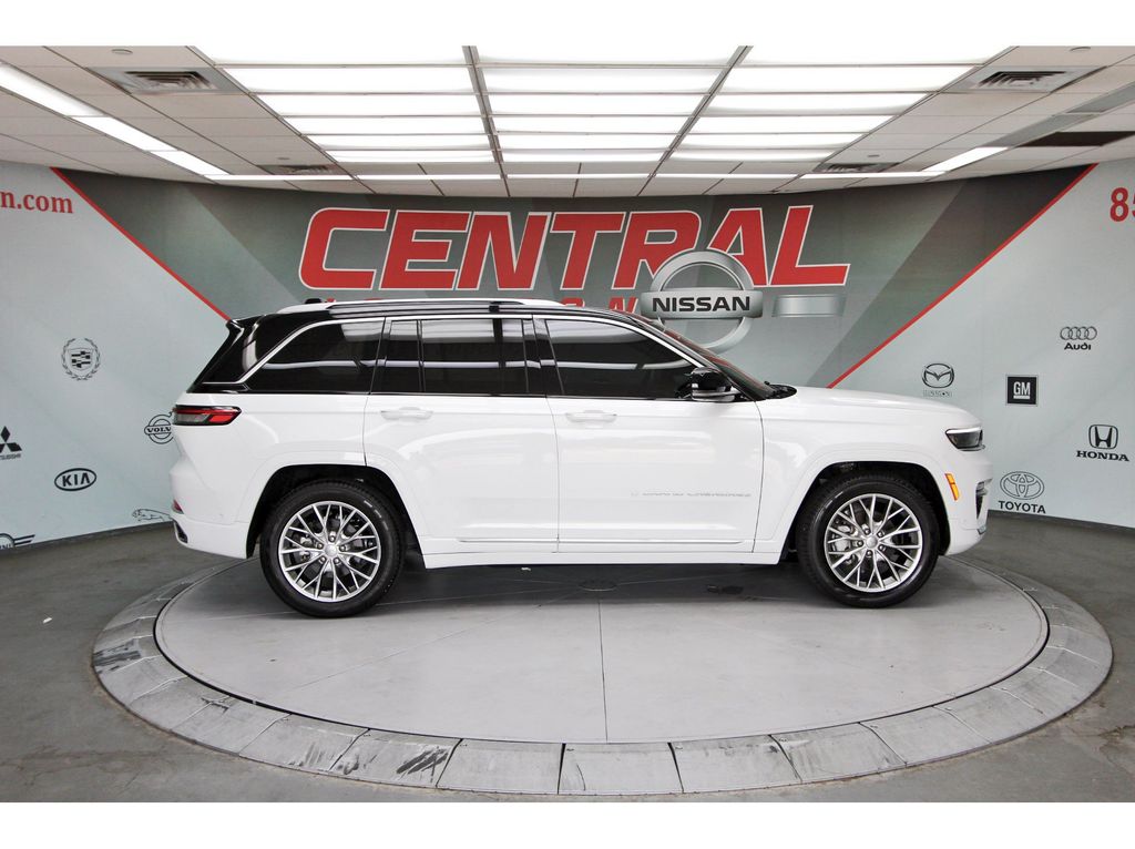 2024 Jeep Grand Cherokee Summit - 5