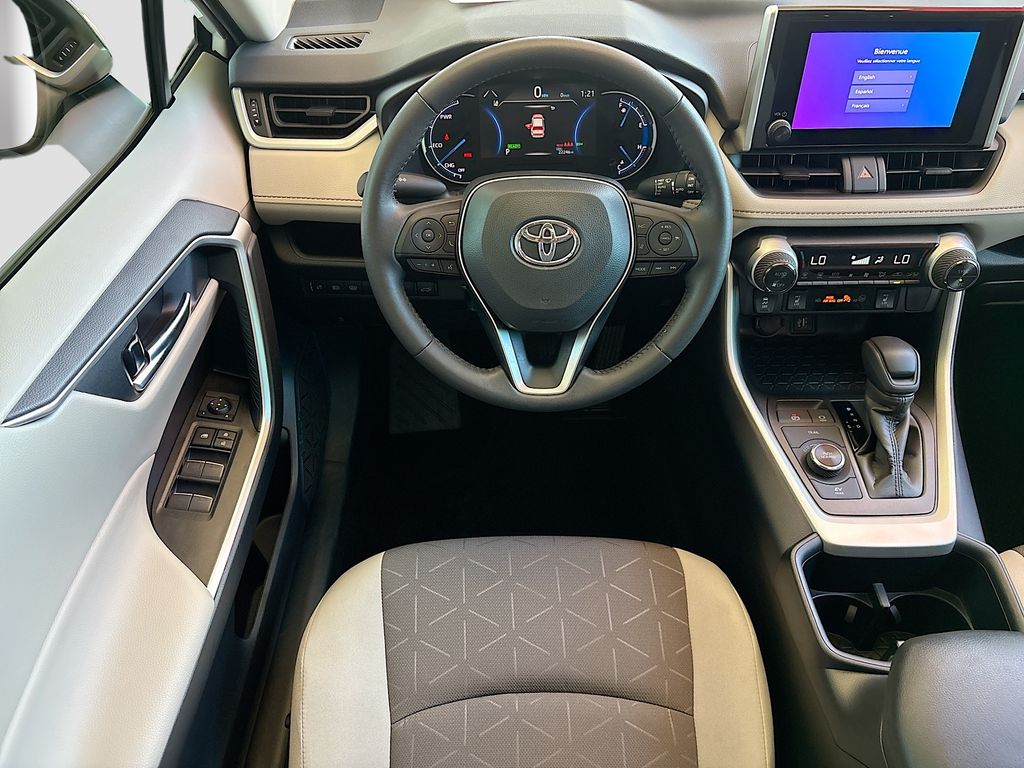 Thumbnail: 2025 Toyota RAV4 - 10