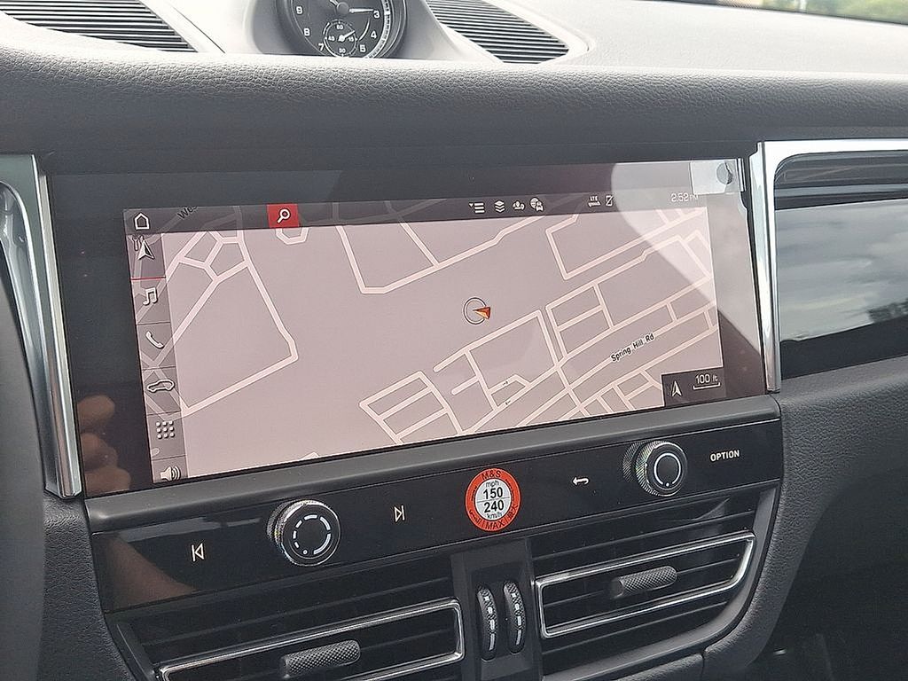 Thumbnail: 2026 Porsche Macan - 19