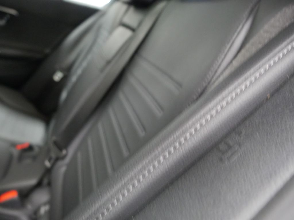 Thumbnail: 2023 Mercedes-Benz C-Class - 22