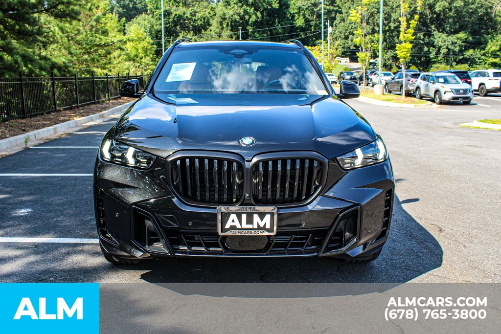 Used 2026 Black BMW sDrive40i image 10