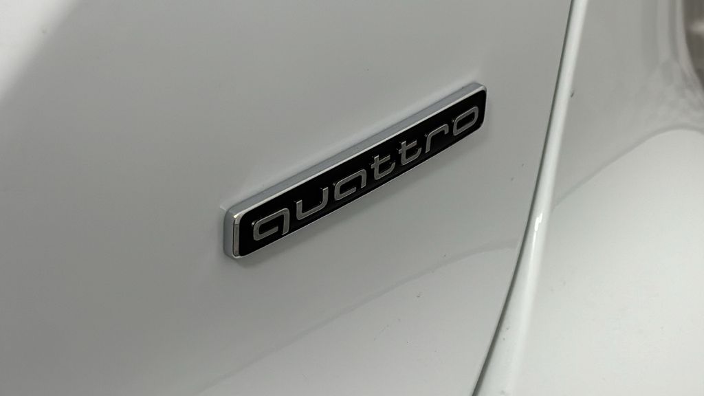 2025 Audi Q6 e-tron Premium 10